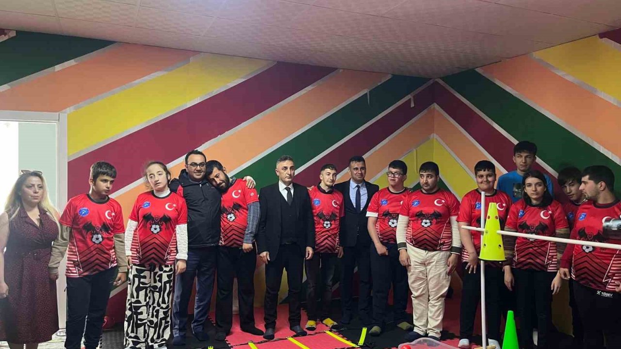 Engelli Bireyler İçin İş Birliği Ve Destek Mesajı