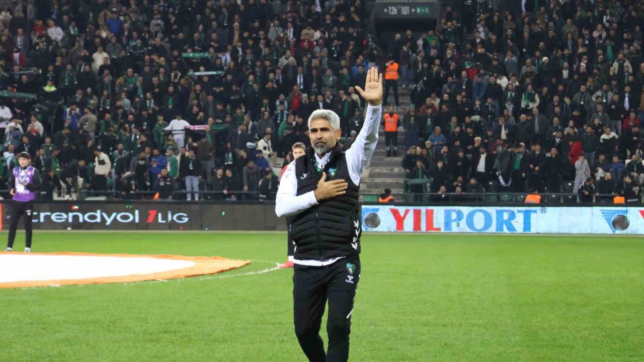 Kocaelispor’da Ertuğrul Sağlam 32, İsmet Taşdemir 37 Puan Topladı