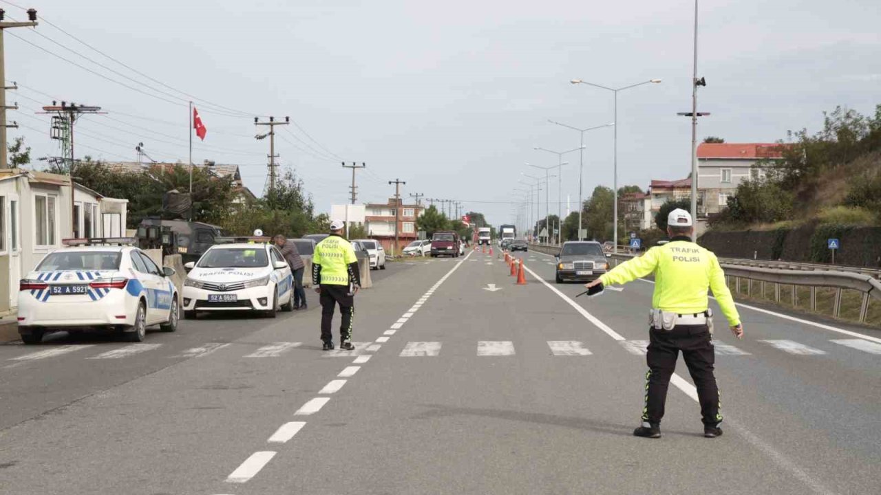 Ordu’da Bir Haftada 17 Bin Araç Ve Sürücüsü Denetlendi
