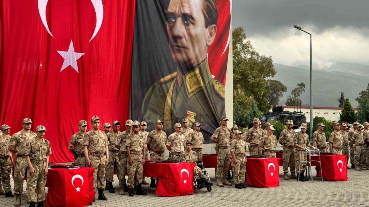 Kamuflaj Giyen Engelli Gençler Yemin Etti