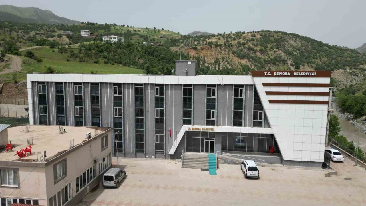 Şenoba Belde Belediyesi Toprak Yolları Kilitli Parke Taşları İle Döşüyor