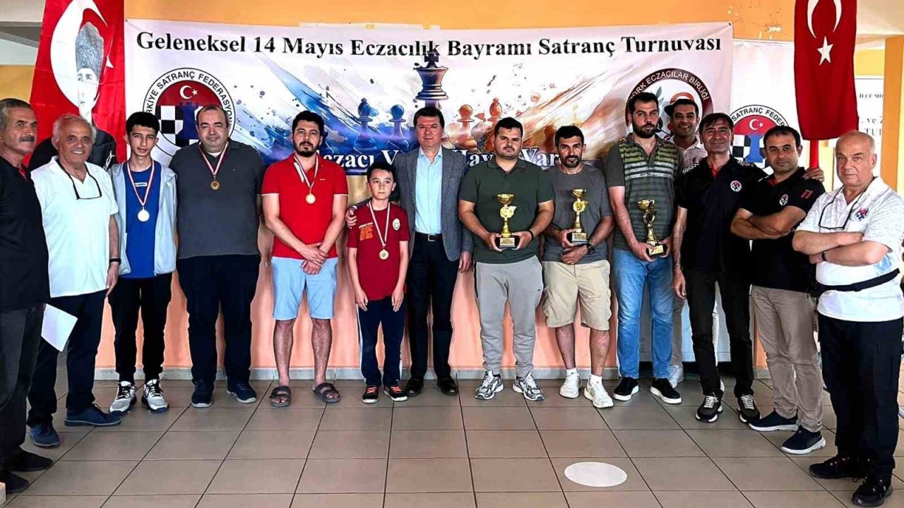 Köyceğiz’deki Satranç Turnuvası, Kıyasıya Mücadeleye Sahne Oldu