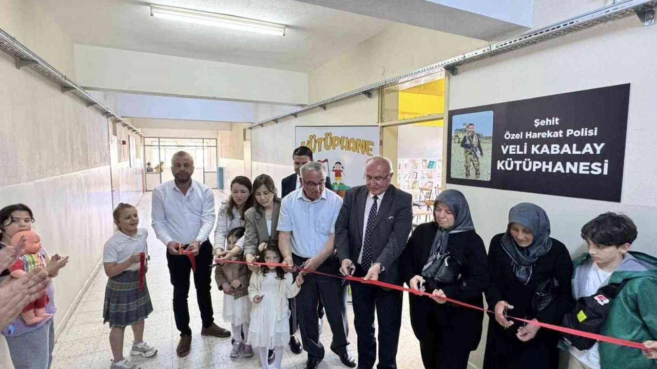 Karacasu’da Şehit Veli Kabalay Kütüphanesi Açıldı