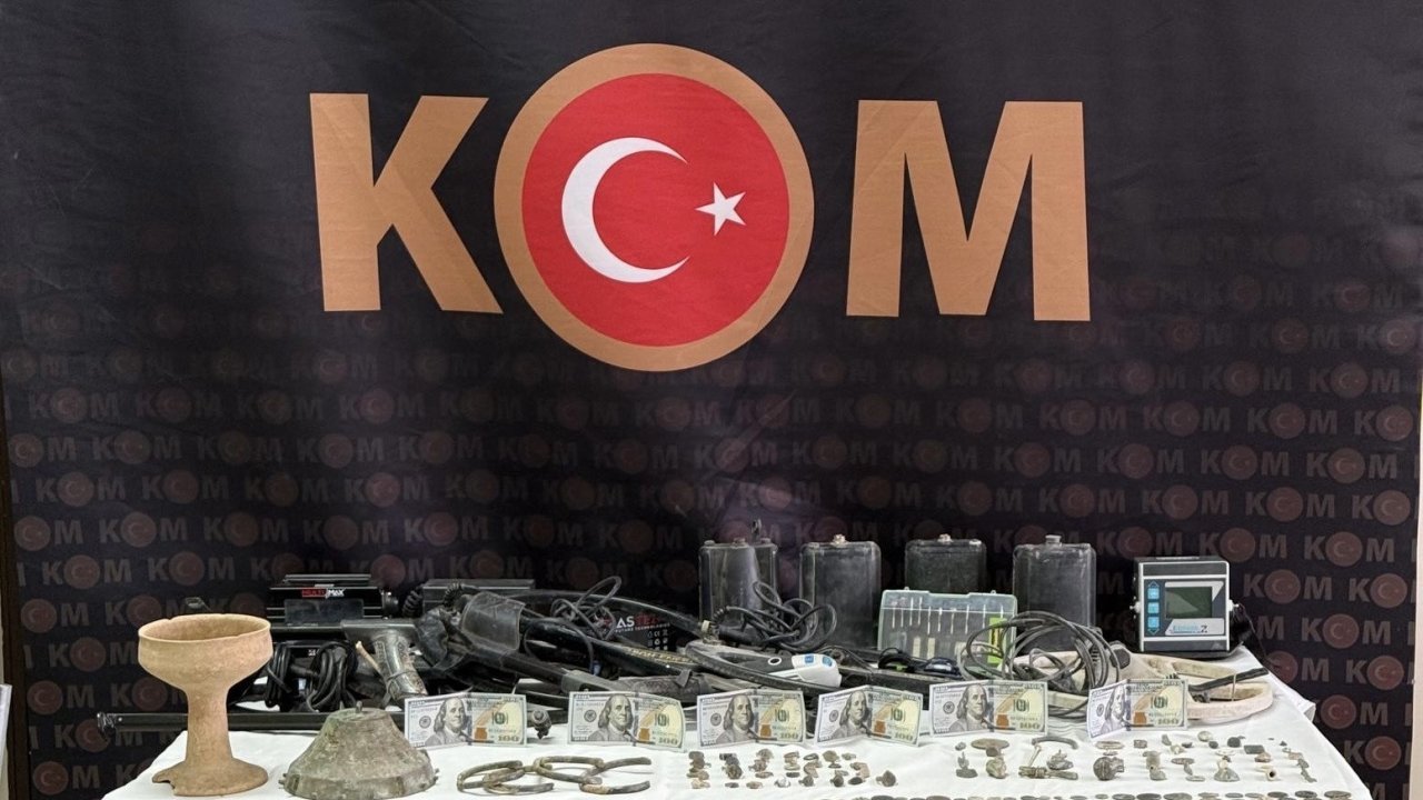 Gaziantep’te 3 Bin 127 Adet Sikke Ele Geçirildi