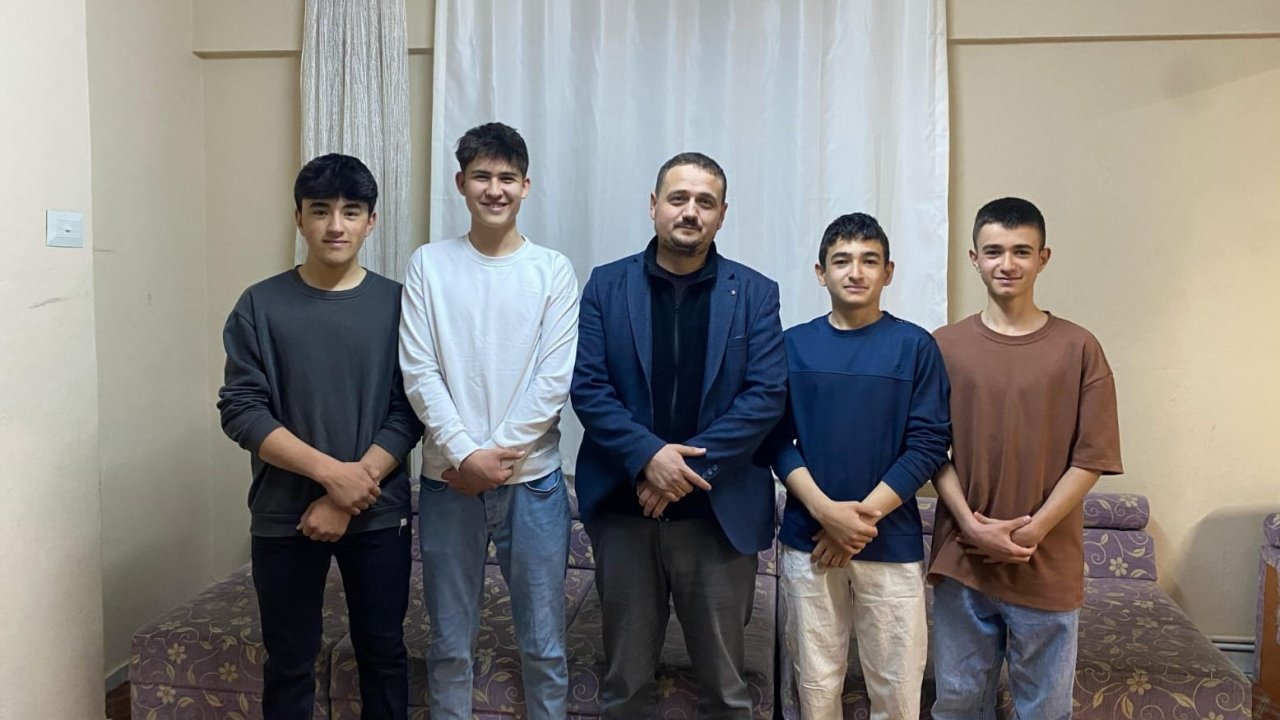 Gördes Kur’an Kursu İlk Hafızlarını Yetiştirdi