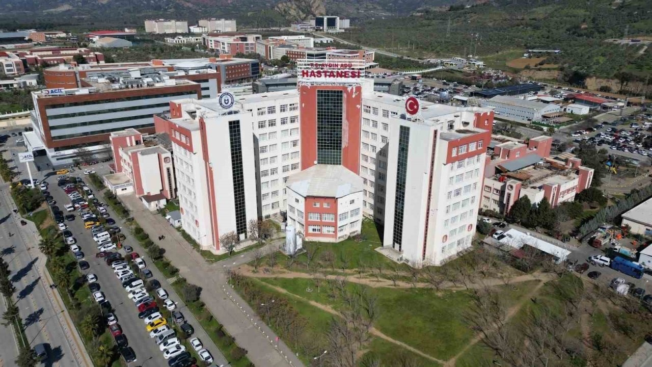 Adü’lü Profesör Ve Sekreteri ’rüşvet’ İddiasıyla Gözaltına Alındı