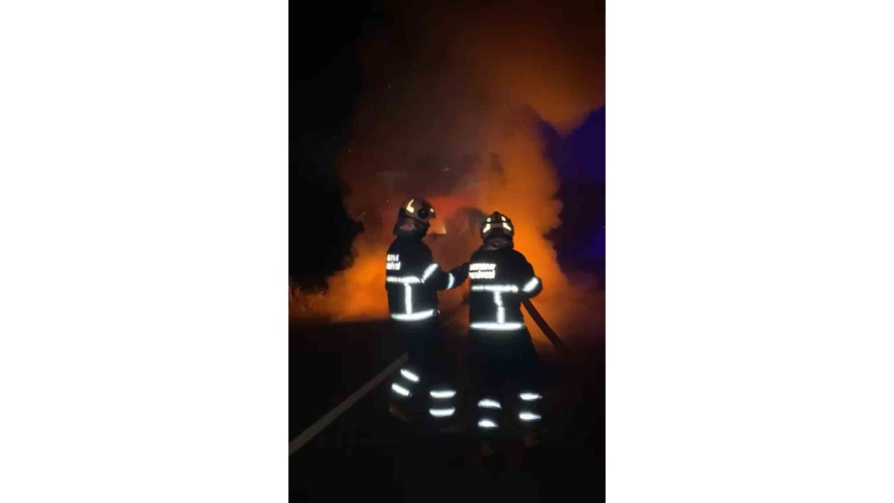 Batman’da Seyir Halindeki Tır Alev Aldı