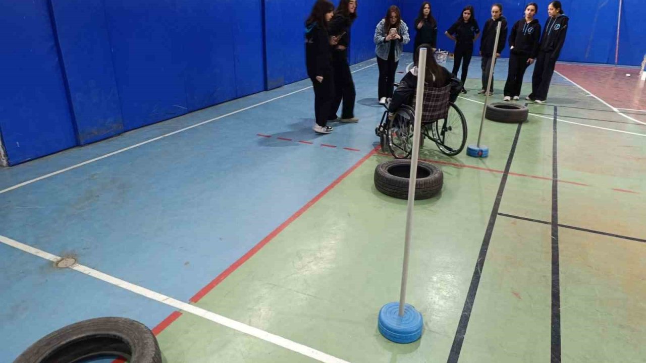 Engellileri Daha İyi Anlamak İçin Okulda