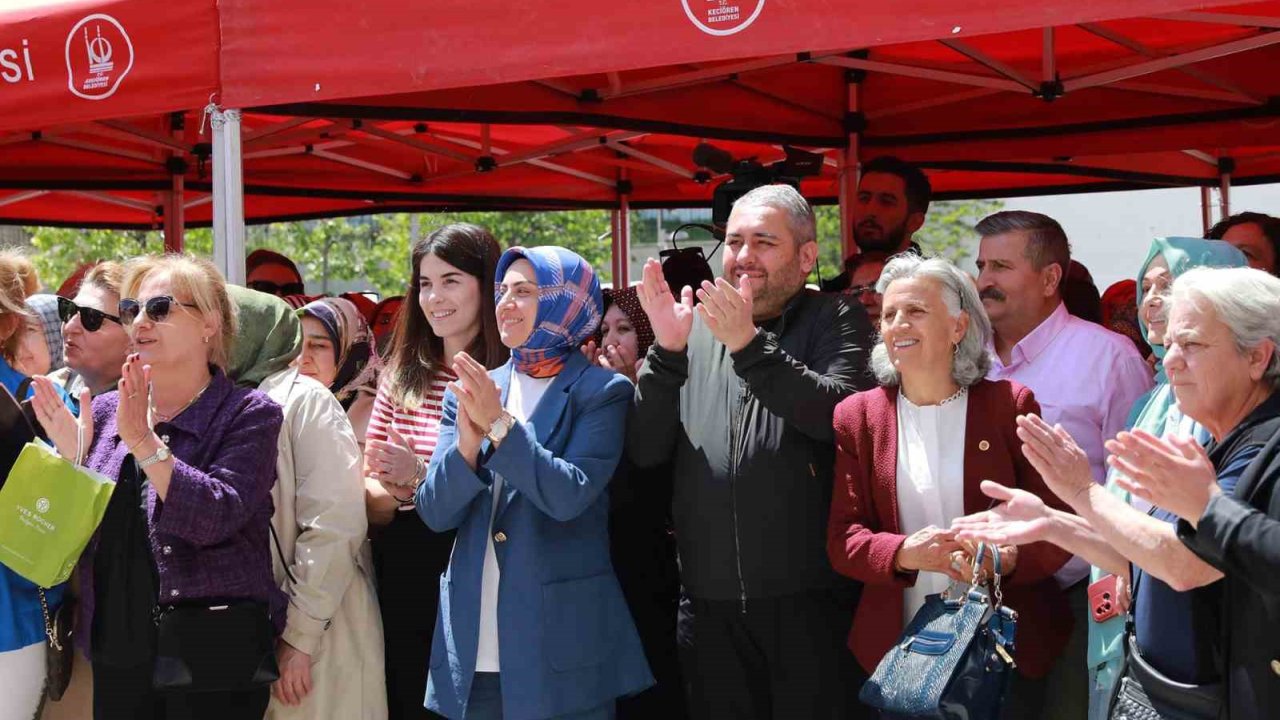 Keçmek Yılsonu Sergisi Ziyarete Açıldı