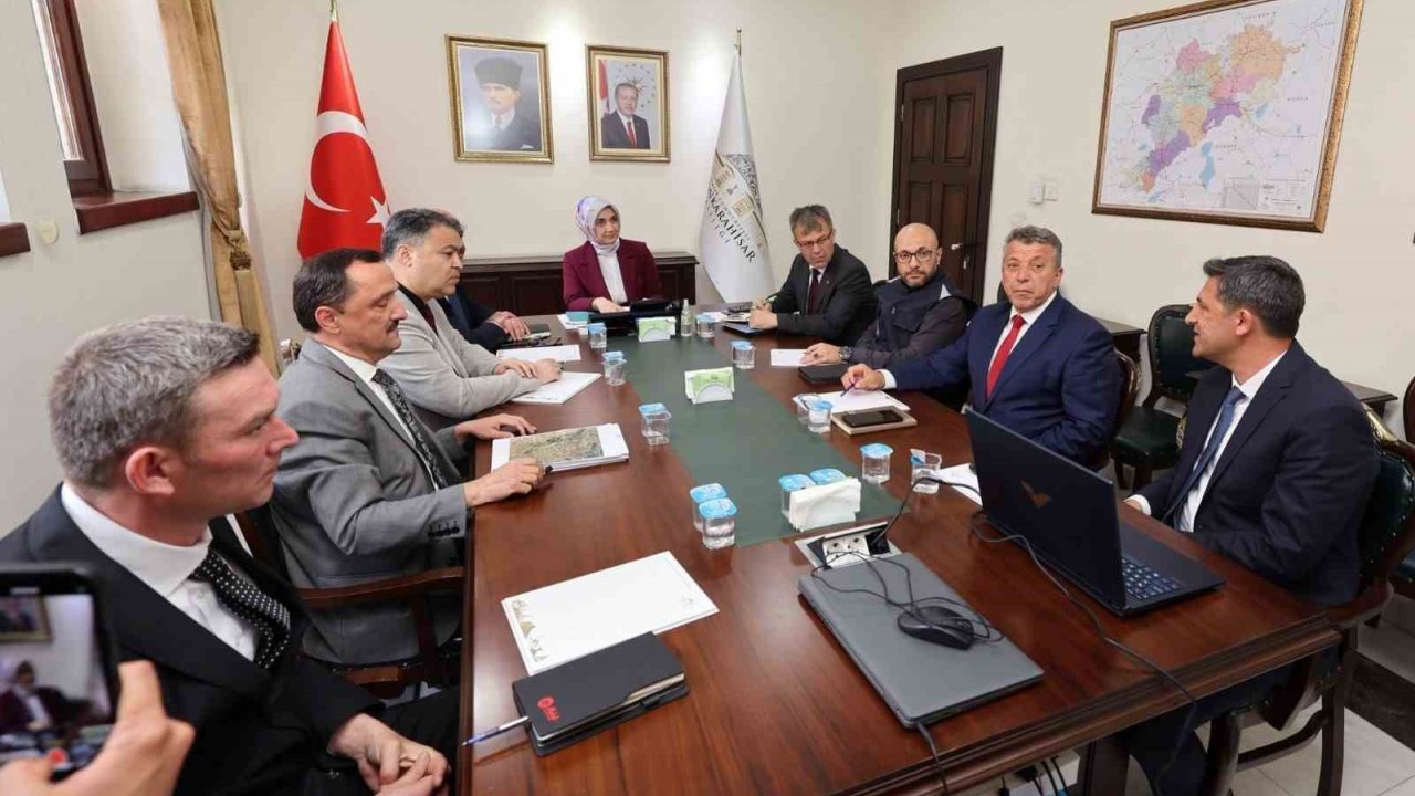 Jeotermal Kaynaklı Organize Tarım Bölgesi Kurulması Çalışmaları Devam Ediyor