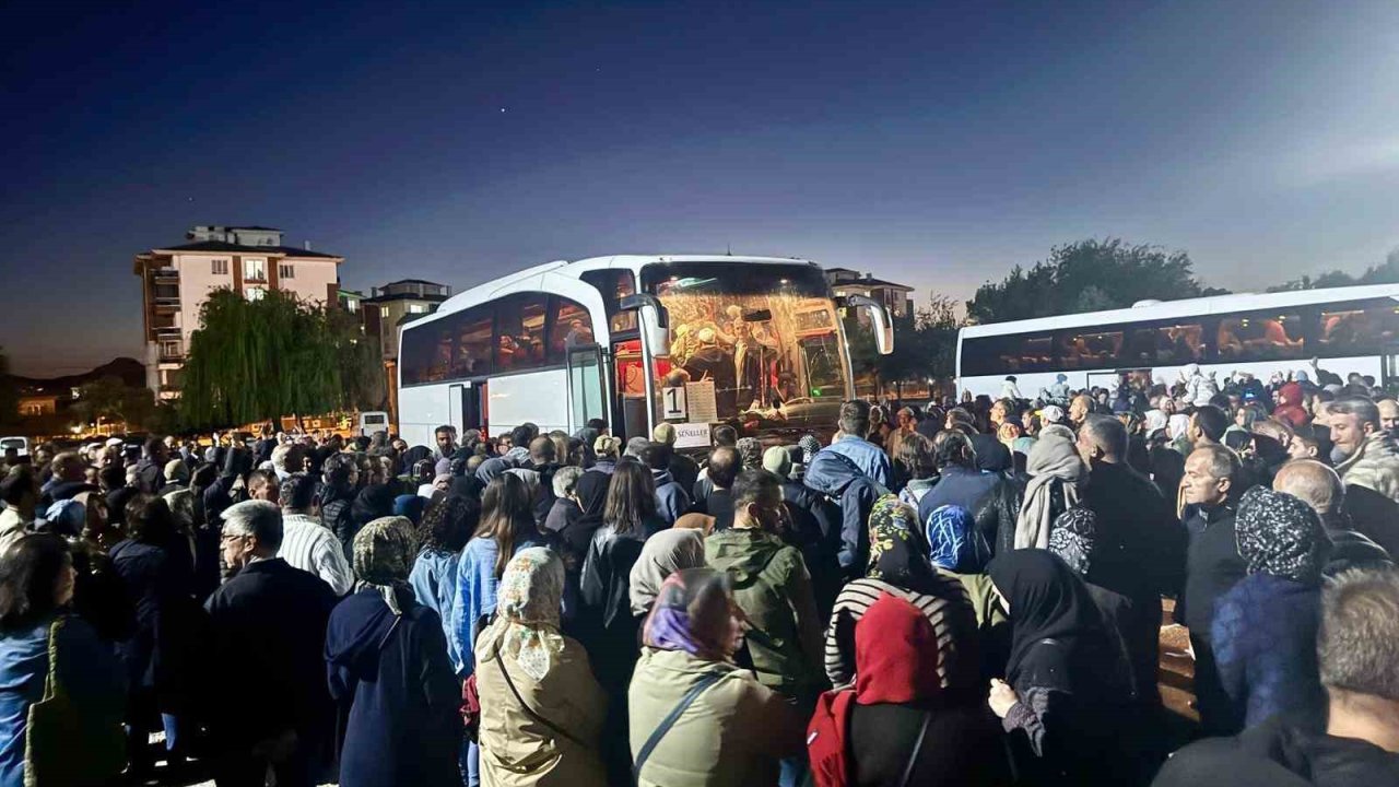 Hacı Adayları Kutsal Topraklara Uğurlandı