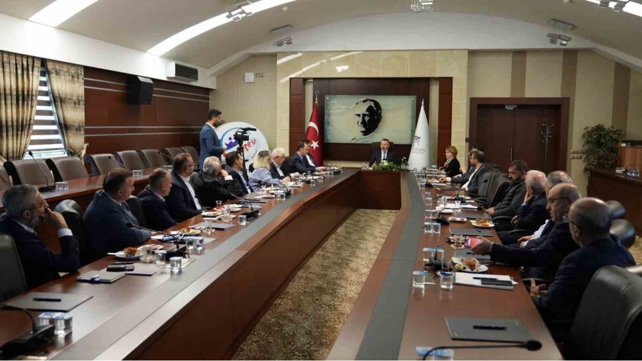 Karabük Üniversitesi Şehirle İş Birliğini Güçlendiriyor