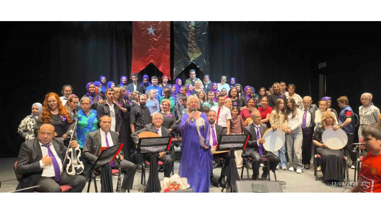 Otizm Anneler Korosu’ndan Muhteşem Konser