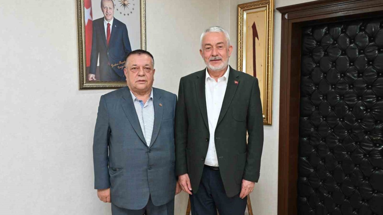 Emeklilerden Başkan Başdeğirmen’e Destek