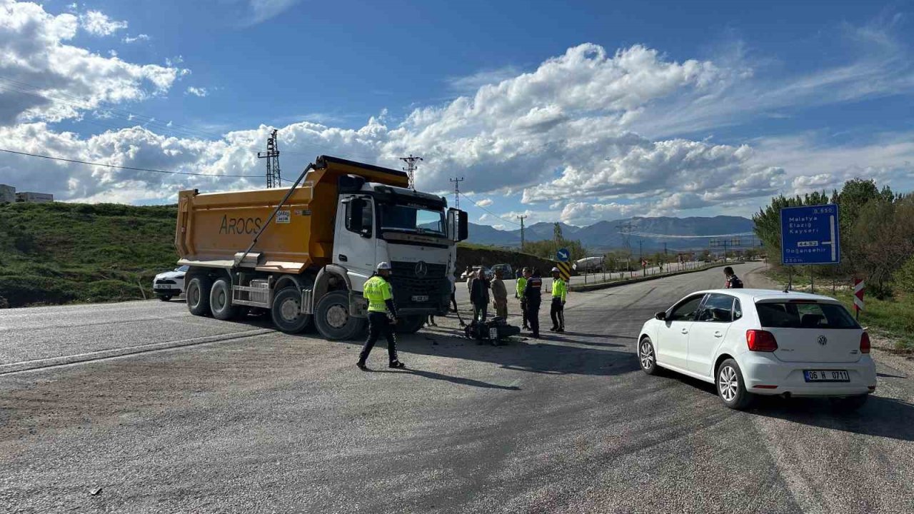 Malatya’da Motosikletle Kamyon Çarpıştı: 1 Yaralı