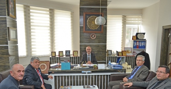 Başkan Şinasi Gülcüoğlu il ve ilçe kurum müdürlerini misafir etti