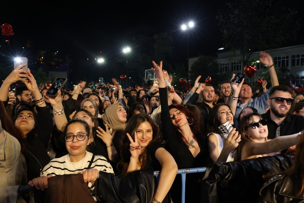 Beun Fest’25 Coşkusu Dj Erdem Kınay Konseriyle Zirveye Ulaştı