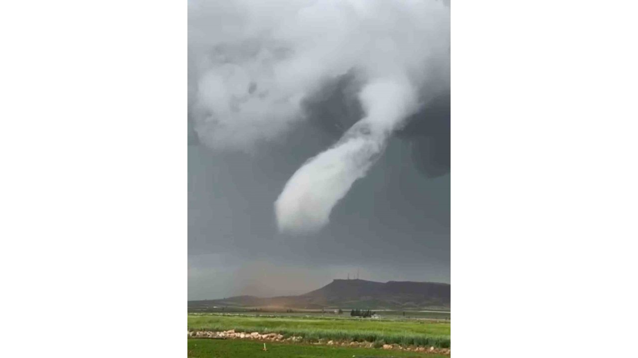 Mardin’de Meydana Gelen Hortum Kameraya Yansıdı