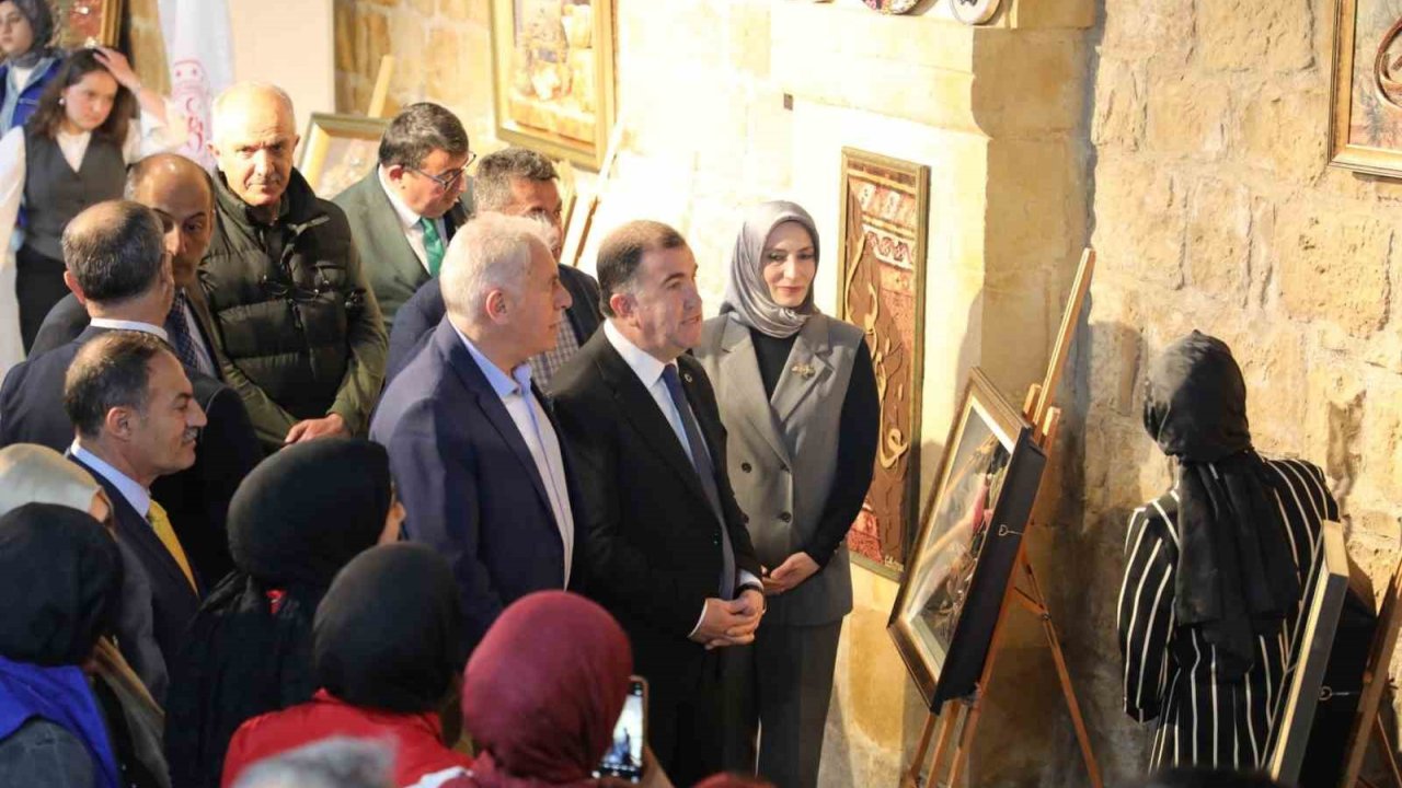 Bayburt’ta Gençlik Haftası Etkinlikleri Sergi Açılışıyla Başladı