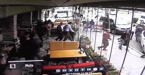 Deprem anı güvenlik kameralarına yansıdı