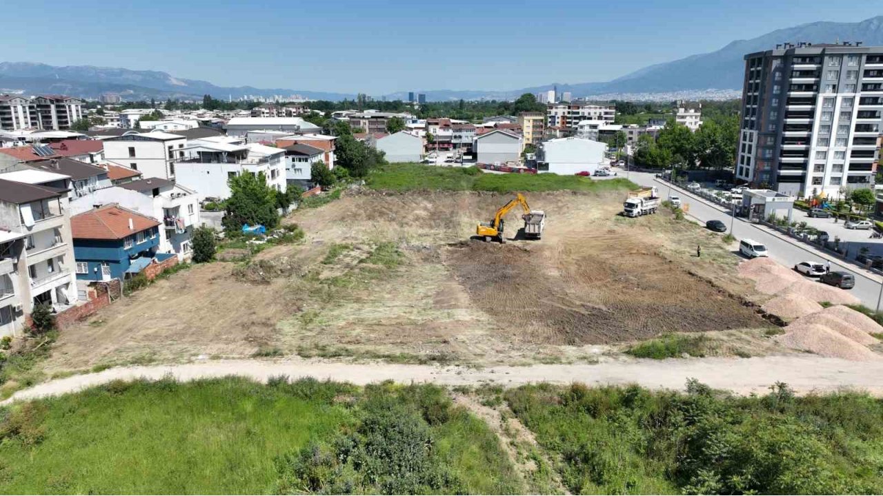 Büyükşehir’den Yunuseli’ye Spor Tesisi