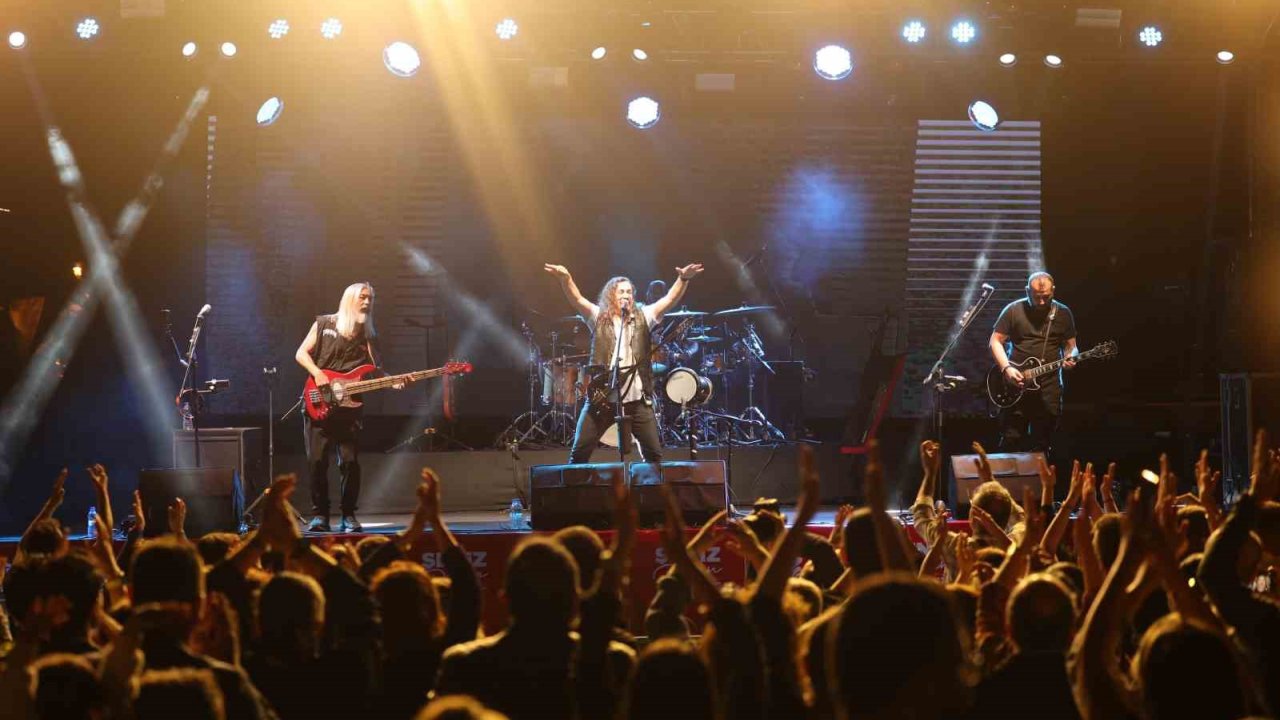 Necati Ve Saykolar, Merkezefendililere Unutulmaz Bir Gece Yaşattı