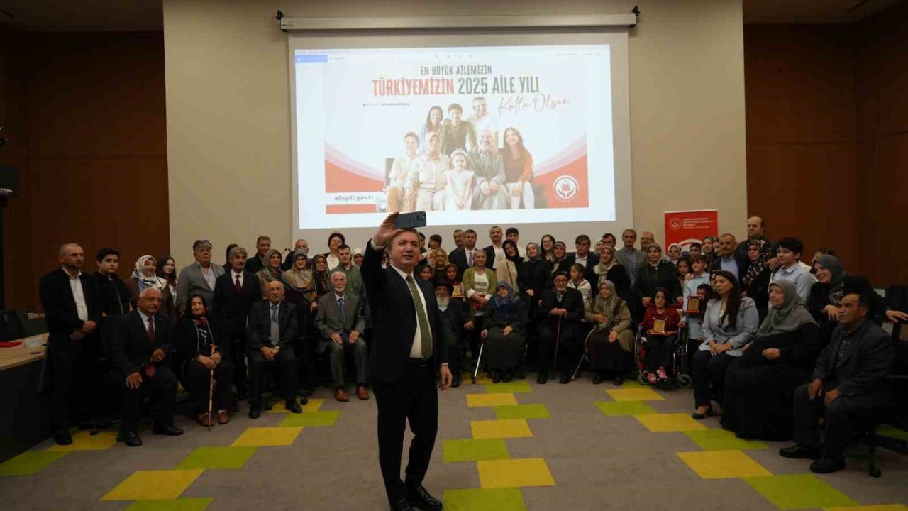 24 Örnek Aileye Şilt Takdim Edildi