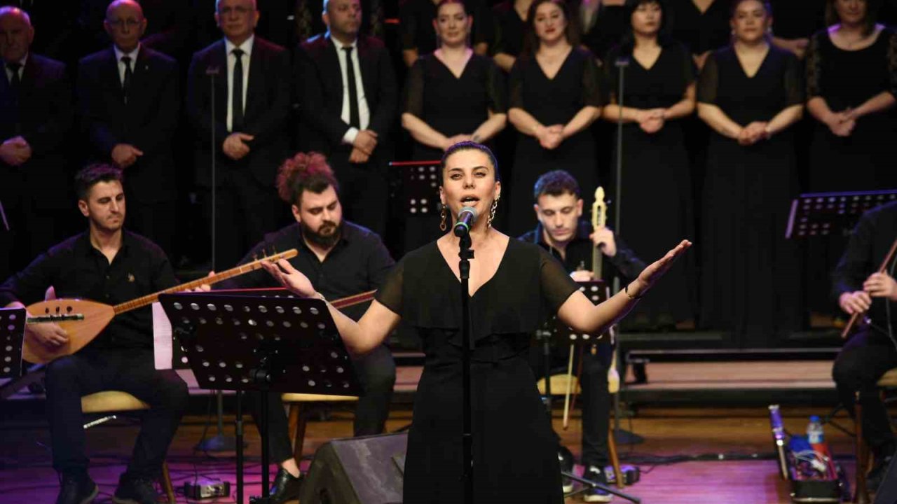 Atakum’da 19 Mayıs Programı ‘Bahar Konseri’ İle Başladı