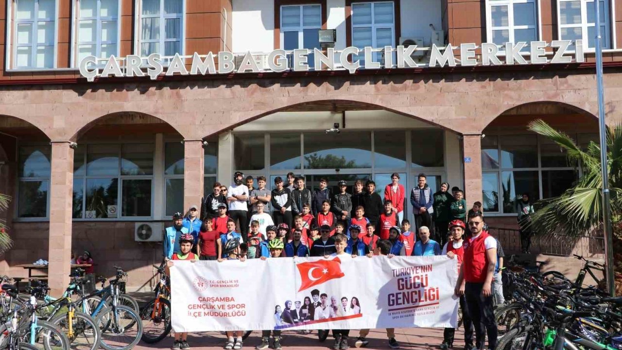 Gençlik Haftası’nda 55 Gençten Bisikletli Kutlama