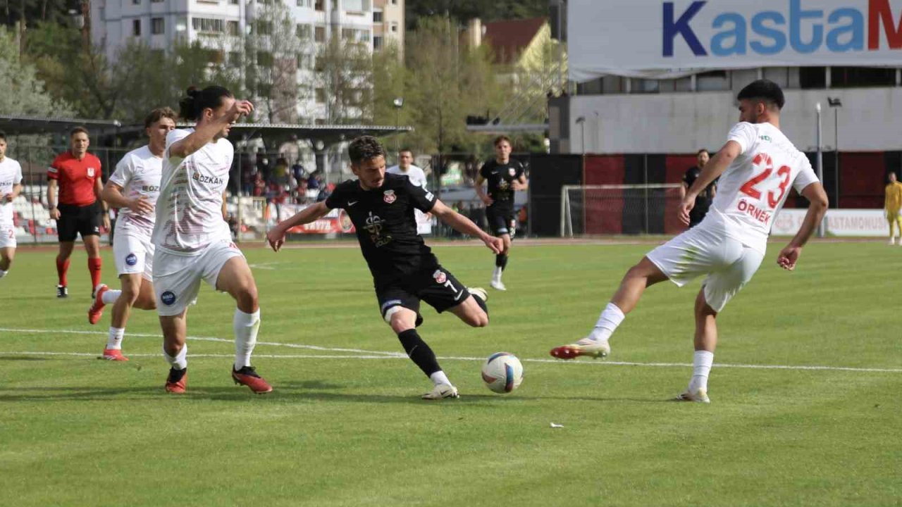 Tff 2. Lig: Kastamonuspor: 0 - Altınordu: 0