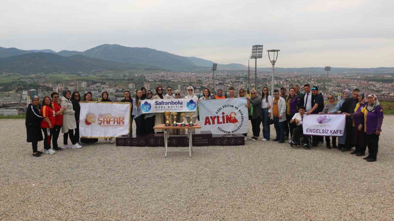 Özel Çocuk Anneleri Bocce Sahasında Buluştu