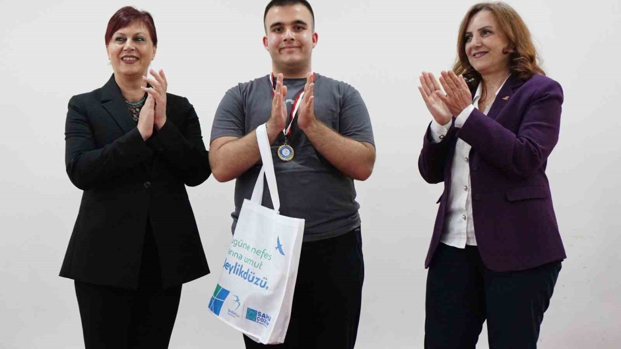 Beylikdüzü’nün Özel Sporcuları Turnuvada Ter Döktü