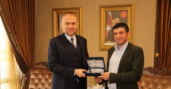 Çekmeköy Belediyesi yönetişim alanında 150 belediye arasında zirvede