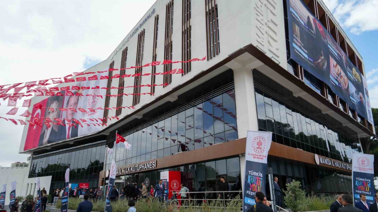 Türkiye’de Kütüphanelerdeki Üye Ve Kitap Sayısında Rekor Kırıldı