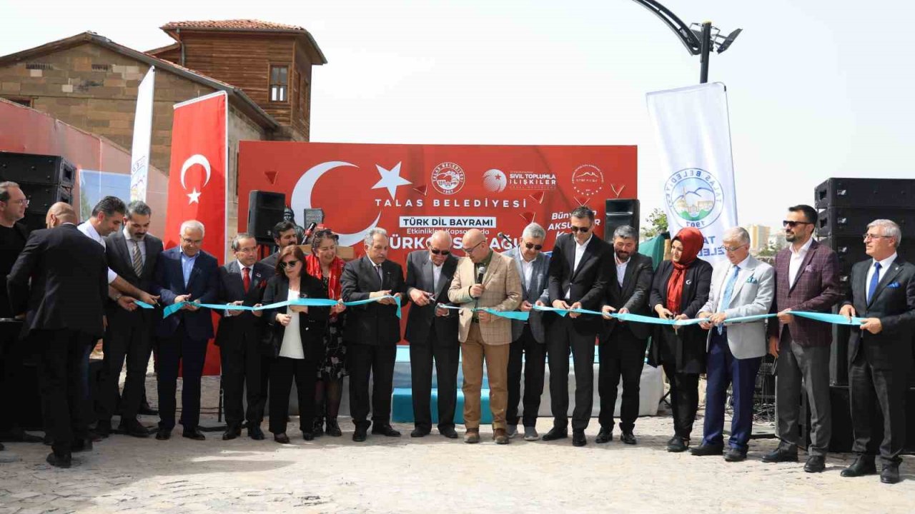 Talas’ta Türkçe Sokağı Açıldı