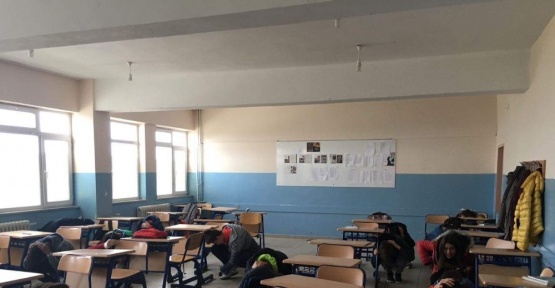 Lisede deprem tatbikatı