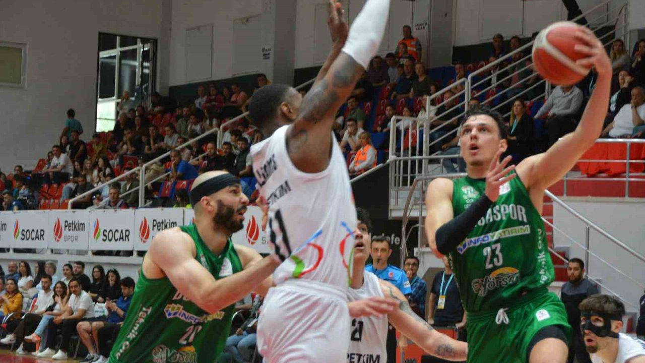 Türkiye Sigorta Basketbol Süper Ligi: Aliağa Petkimspor: 86 - Bursaspor: 95