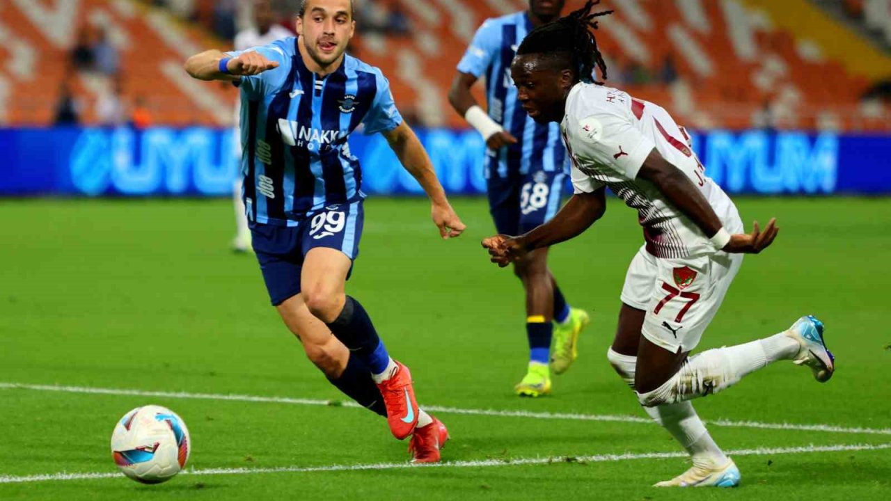 Trendyol Süper Lig: Adana Demirspor: 0 - Atakaş Hatayspor: 3 (İlk Yarı)