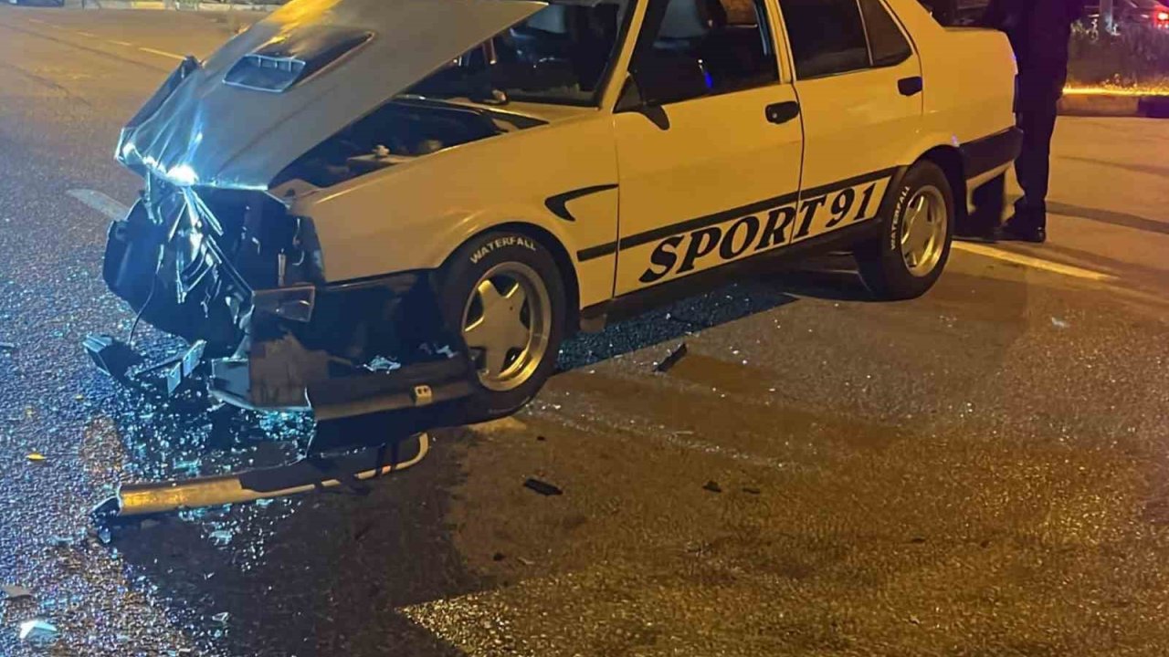 Karabük’te İki Otomobil Çarpıştı: 4 Yaralı