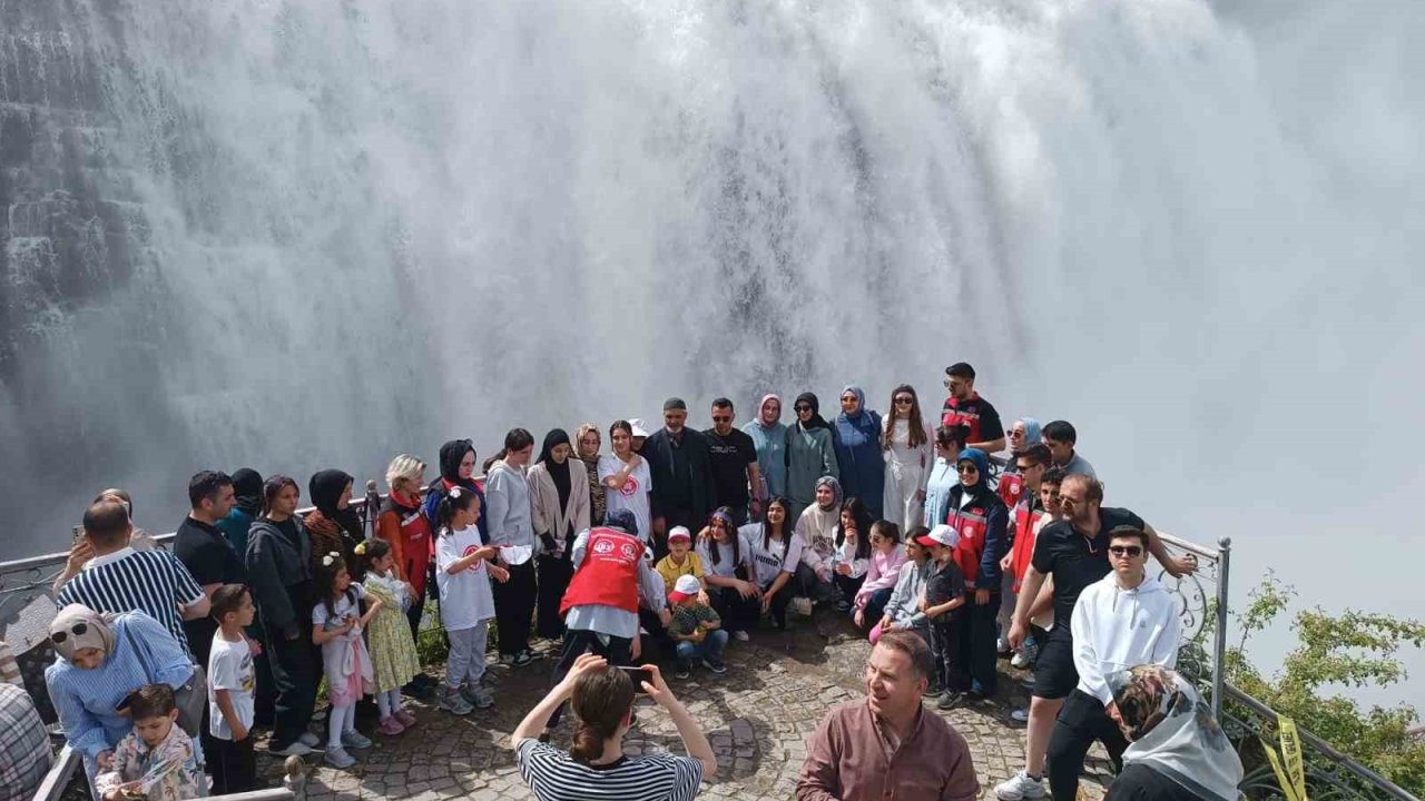 Şehit Aileleri, Aile Yılı Programında Tarihle Ve Doğayla Buluştu