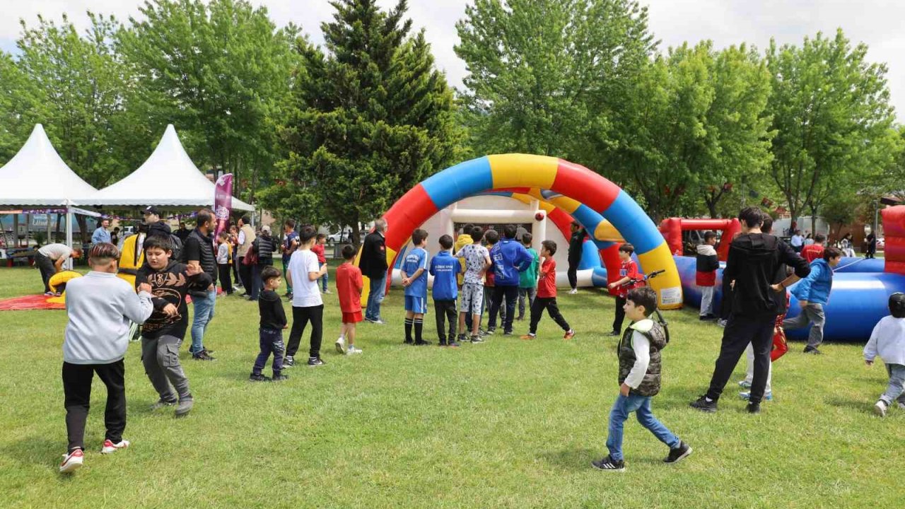 Bursa’da 19 Mayıs Gençlik Şenliği İle Kutlanıyor