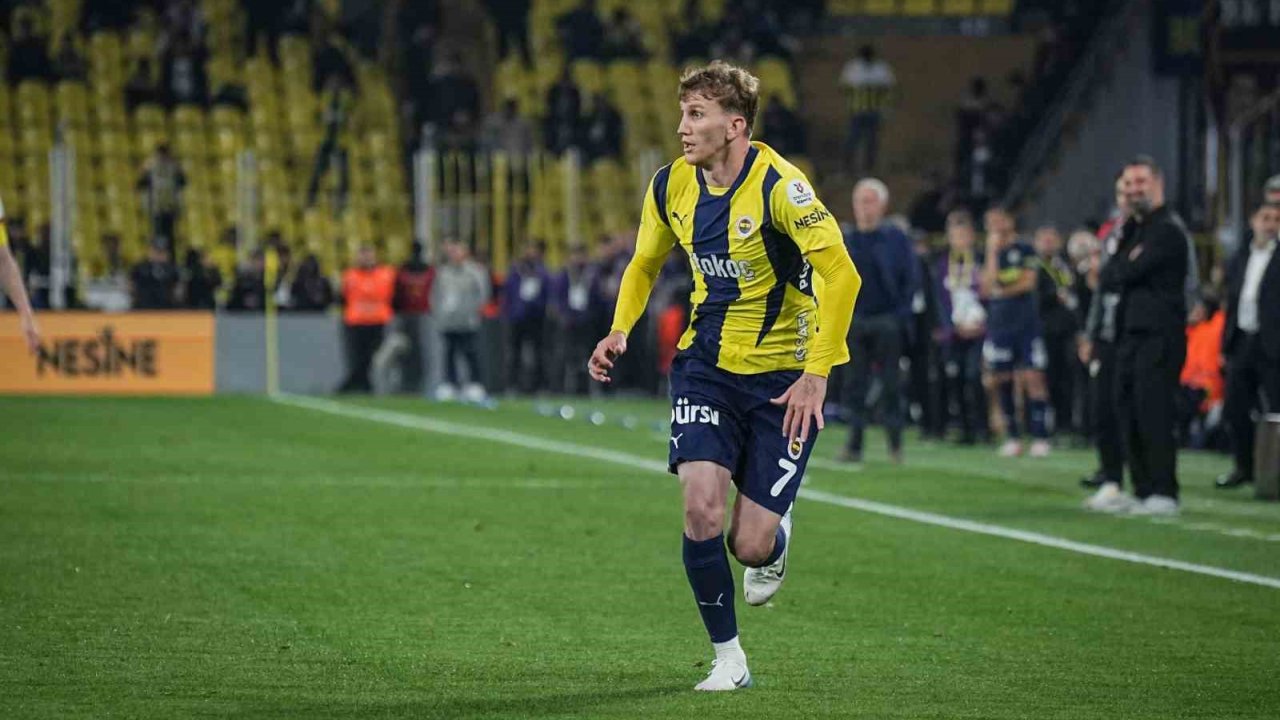 Burak Kapacak, Bu Sezon İlk Kez Oynadı