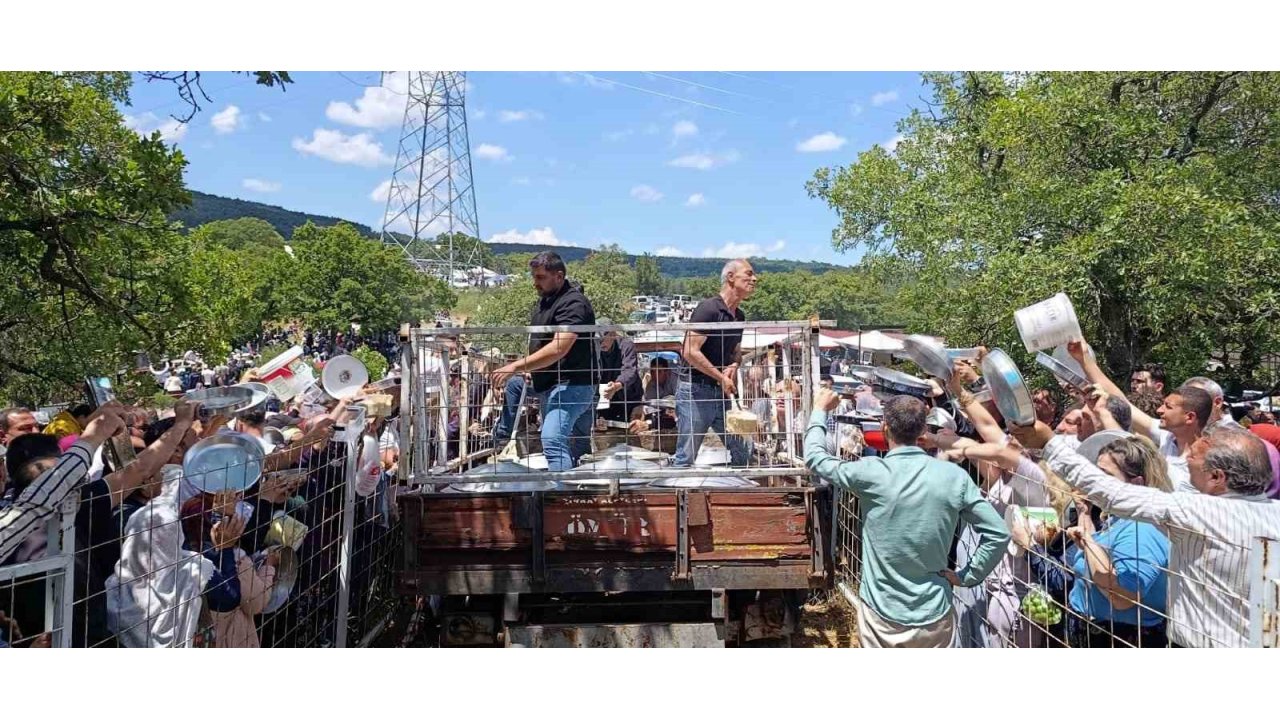 Bayramiç’te 20 Bin Kişinin Katılımı İle