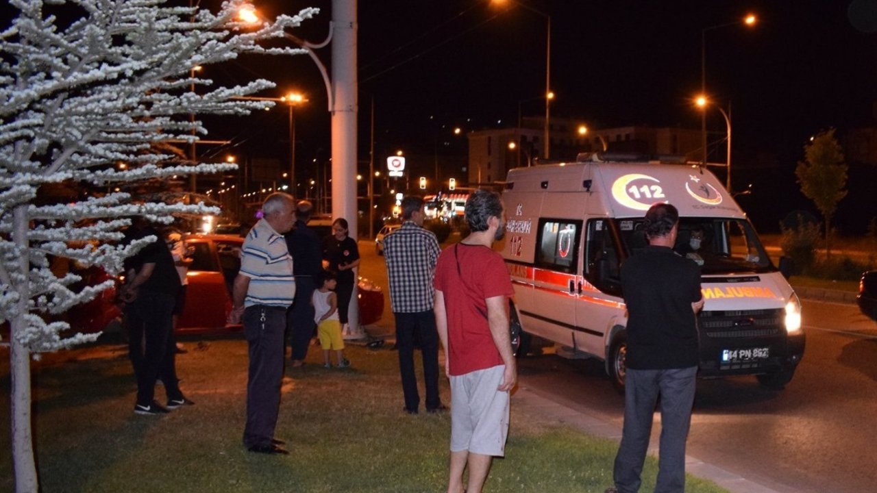 Otomobilin Çarptığı Çocuk Hayatını Kaybetti