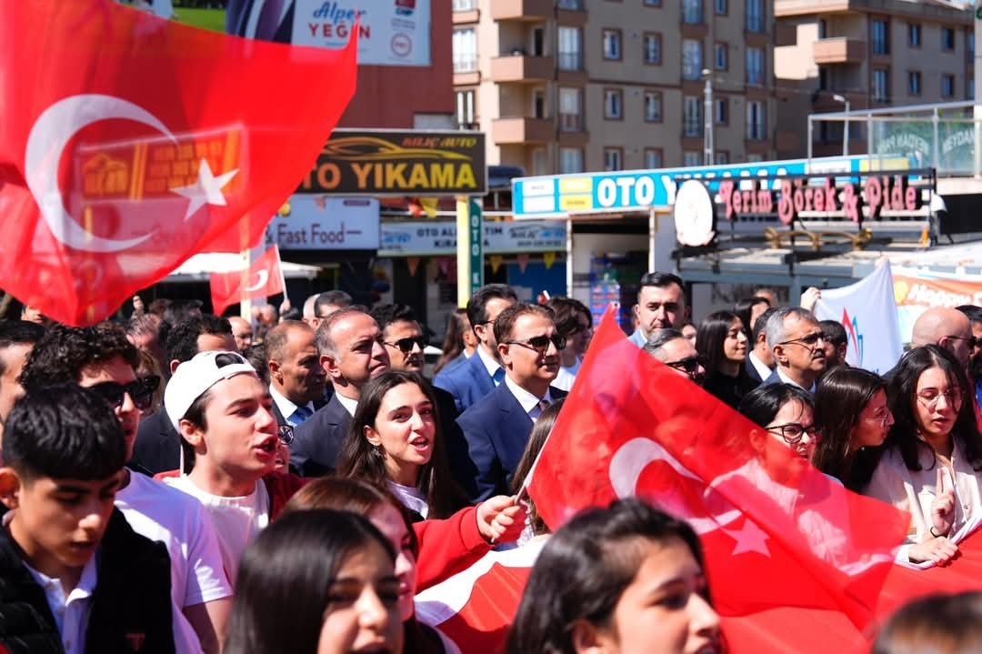 Sancaktepe’de 19 Mayıs Coşkusu