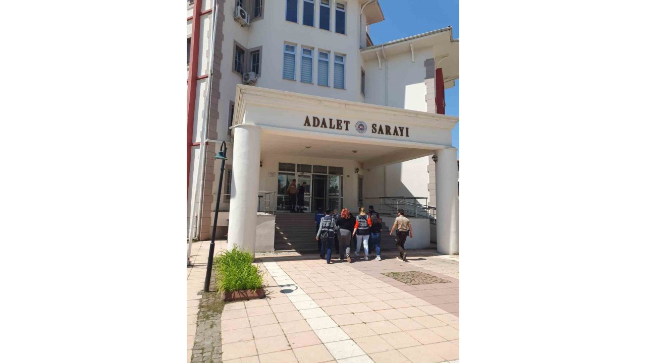 Kastamonu’da Aranan 4 Şahıs Yakalandı