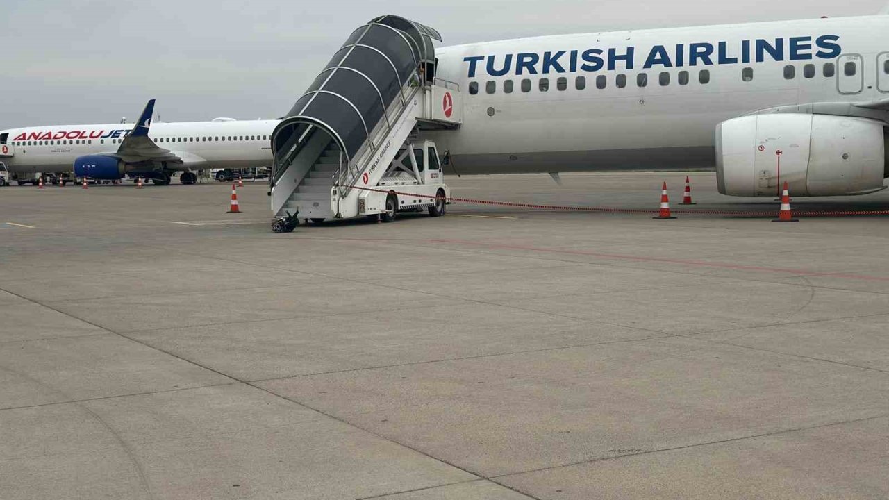 Şırnak Şerafettin Elçi Havalimanı Nisan Ayında 34 Bin 539 Yolcuya Hizmet Verdi