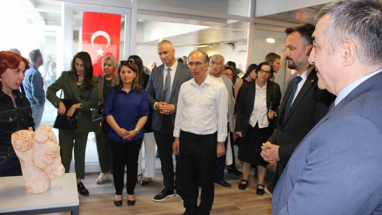 Üniversite Öğrencileri Hünerlerini Sergiledi