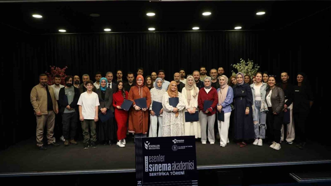 Genç Sinemacılar Mezuniyet Heyecanı Yaşadı