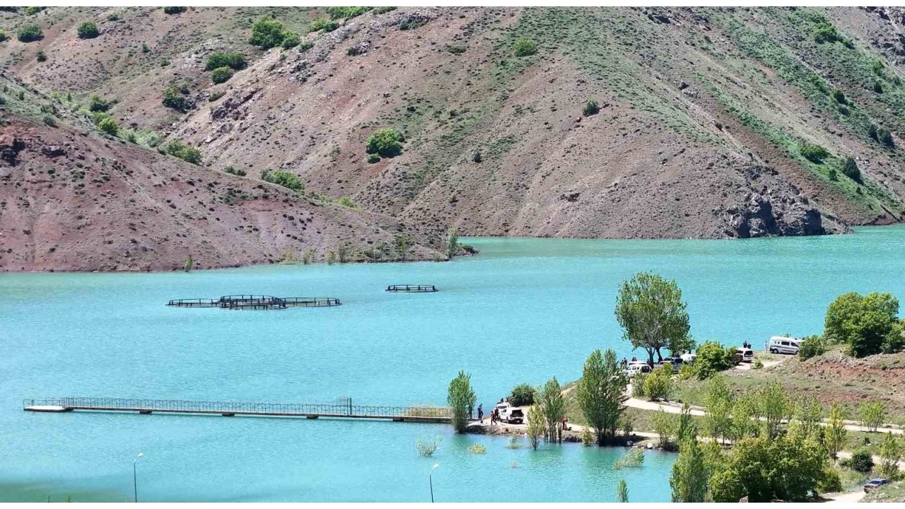 Erzincan’da Baraj Gölünde Yapılan Aramalarda Kayıp Gencin Cesedine Ulaşıldı